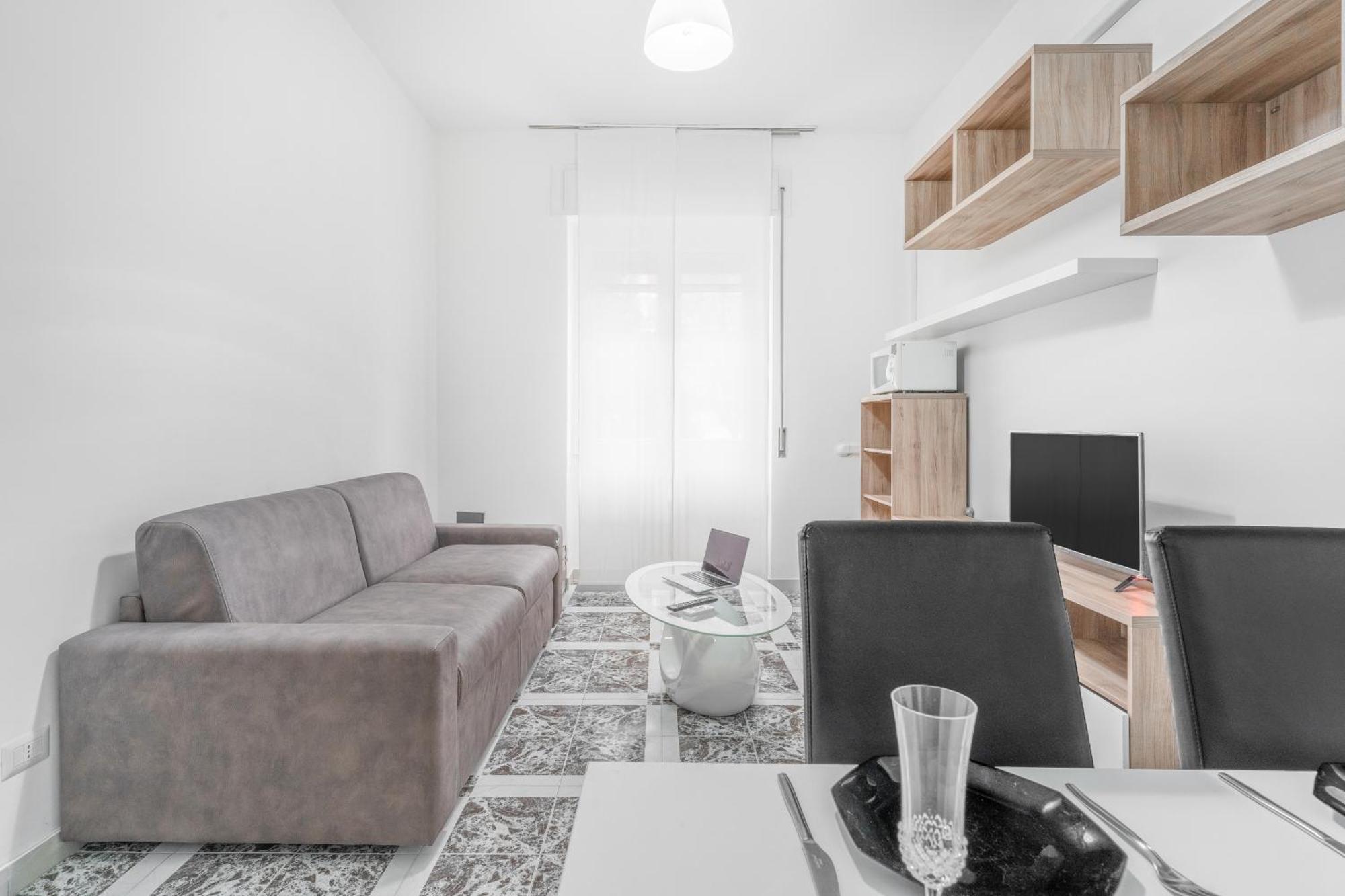 Appartamento Navigli Duomo - Chateau Milan, Metro M2 E Parcheggio Gratuito