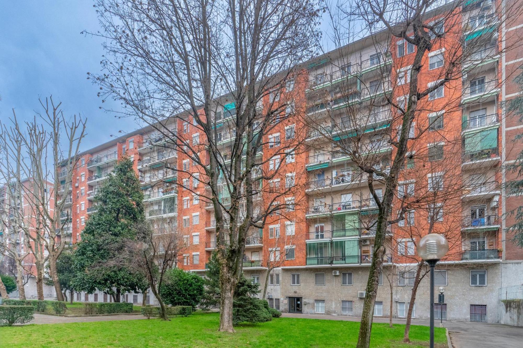 Appartamento Navigli Duomo - Chateau Milan, Metro M2 E Parcheggio Gratuito *